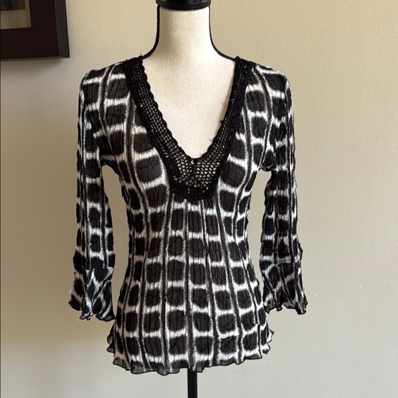 Alberto Makali Tops - Alberto Makali Black and White Blouse